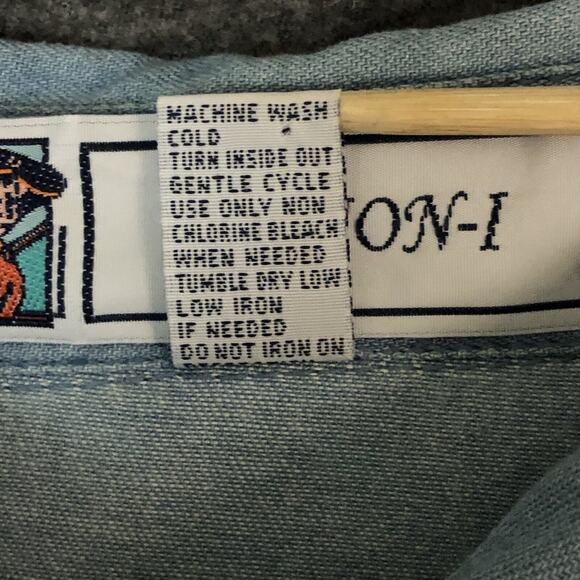 Passion-I Shirt Womens M Blue Denim Button Up Long Sleeve Embroidered Snowman - Picture 6 of 13